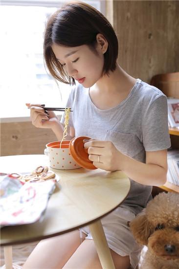 草莓深夜释放自己app手机版截图1
