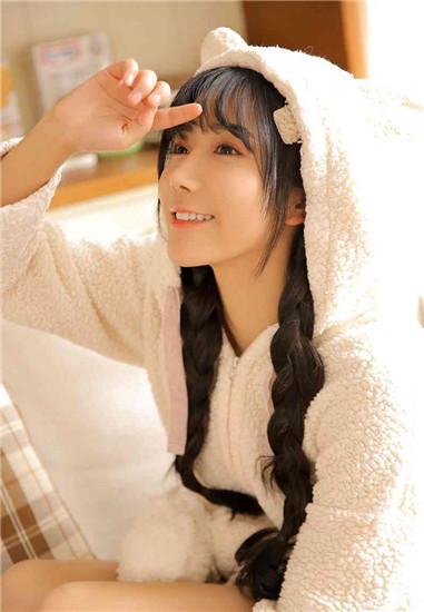 鸭脖娱乐草莓丝瓜向日葵app截图1